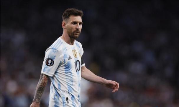 那不勒斯官方:安古伊萨左大腿股二头肌严重损伤